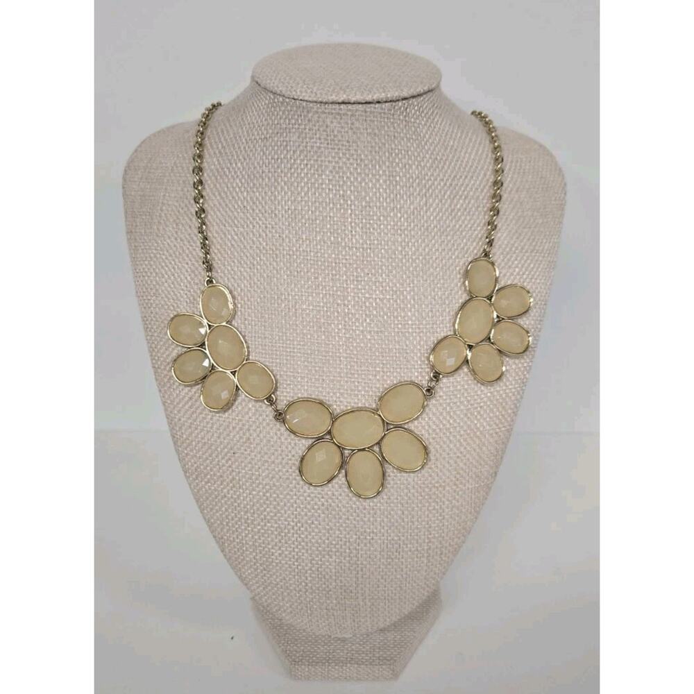 J.Crew Gold Tone Statement Necklace Cream Bead Flower Design – Adjustable Chain